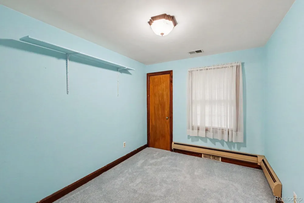 1030 W Livingston Road Highland Charter Township, MI 48357