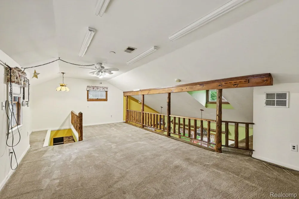 1030 W Livingston Road Highland Charter Township, MI 48357