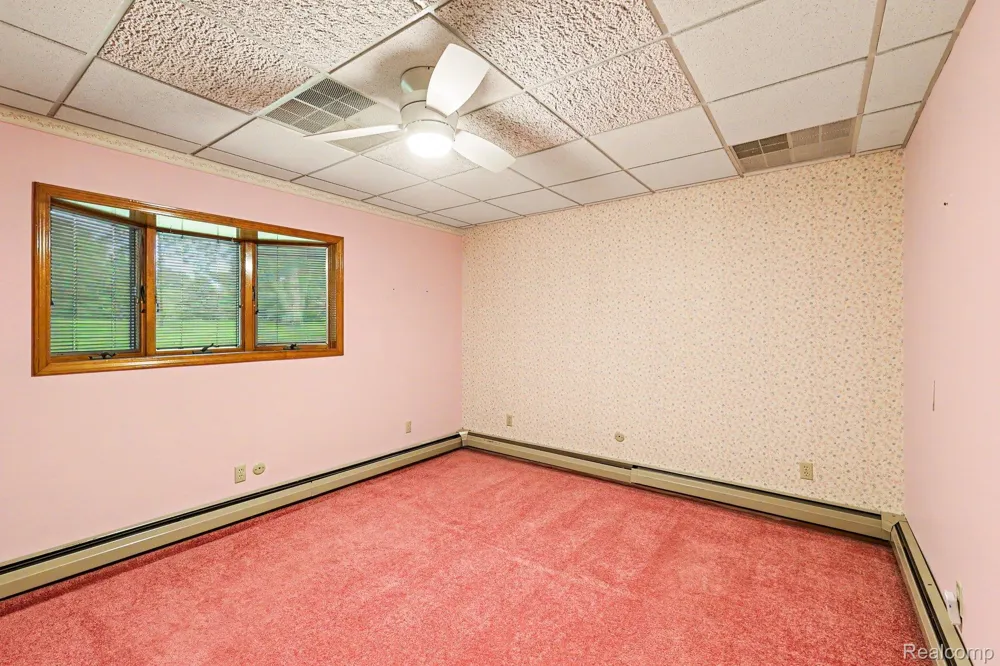 1030 W Livingston Road Highland Charter Township, MI 48357