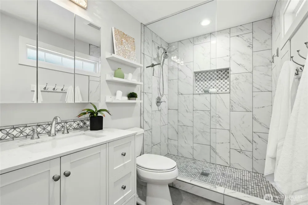4643 152nd Place SE Bellevue, WA 98006