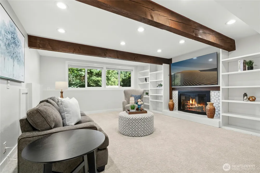 4643 152nd Place SE Bellevue, WA 98006