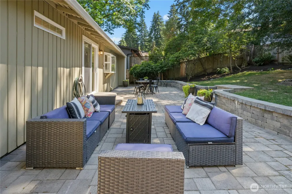 4643 152nd Place SE Bellevue, WA 98006