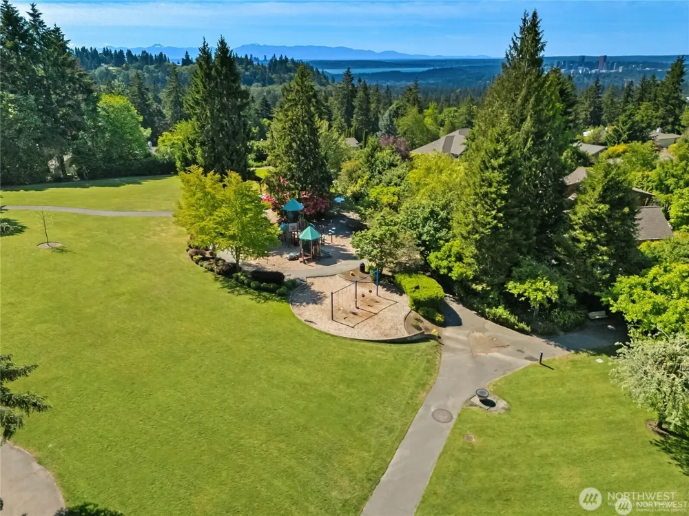 4643 152nd Place SE Bellevue, WA 98006
