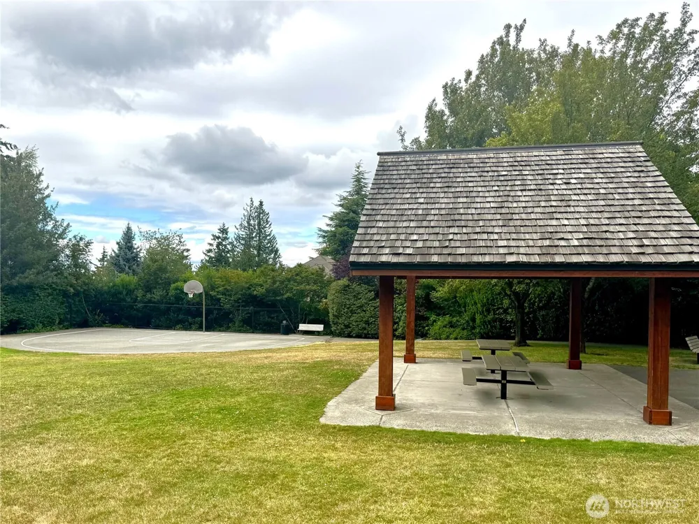 4643 152nd Place SE Bellevue, WA 98006