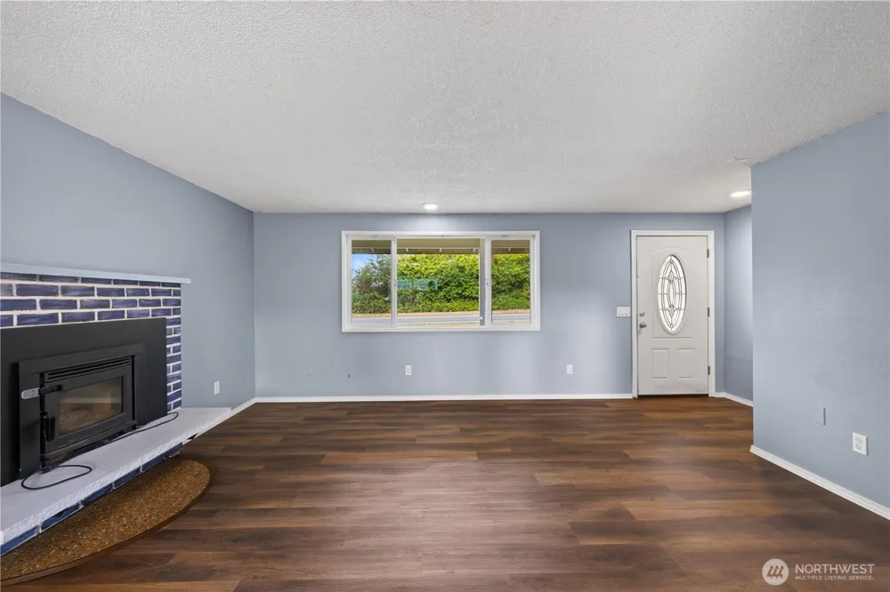 854 SW Heller Street Oak Harbor, WA 98277