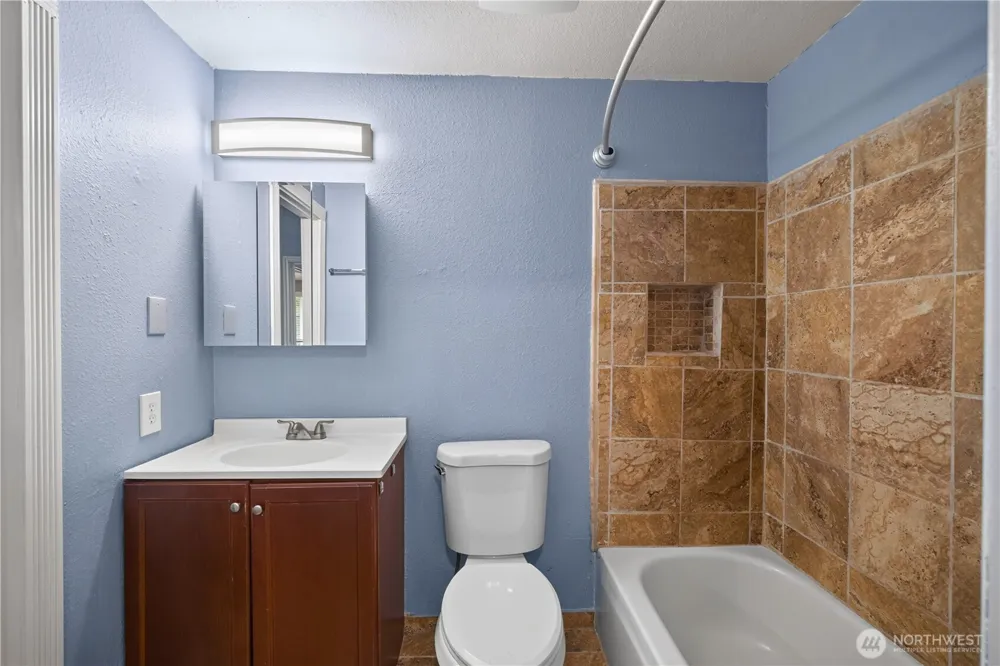 854 SW Heller Street Oak Harbor, WA 98277