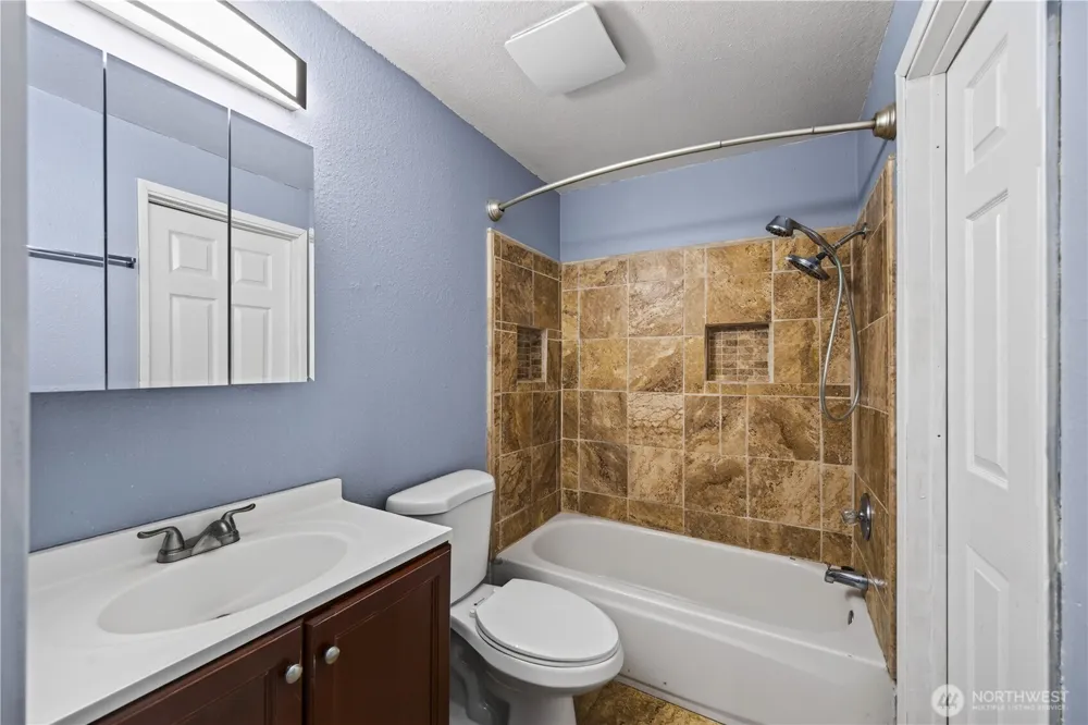 854 SW Heller Street Oak Harbor, WA 98277