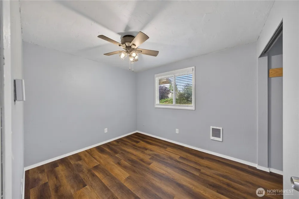 854 SW Heller Street Oak Harbor, WA 98277
