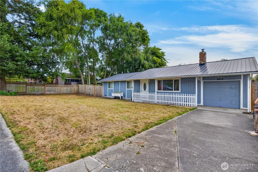854 SW Heller Street Oak Harbor, WA 98277
