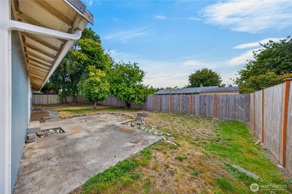 854 SW Heller Street Oak Harbor, WA 98277