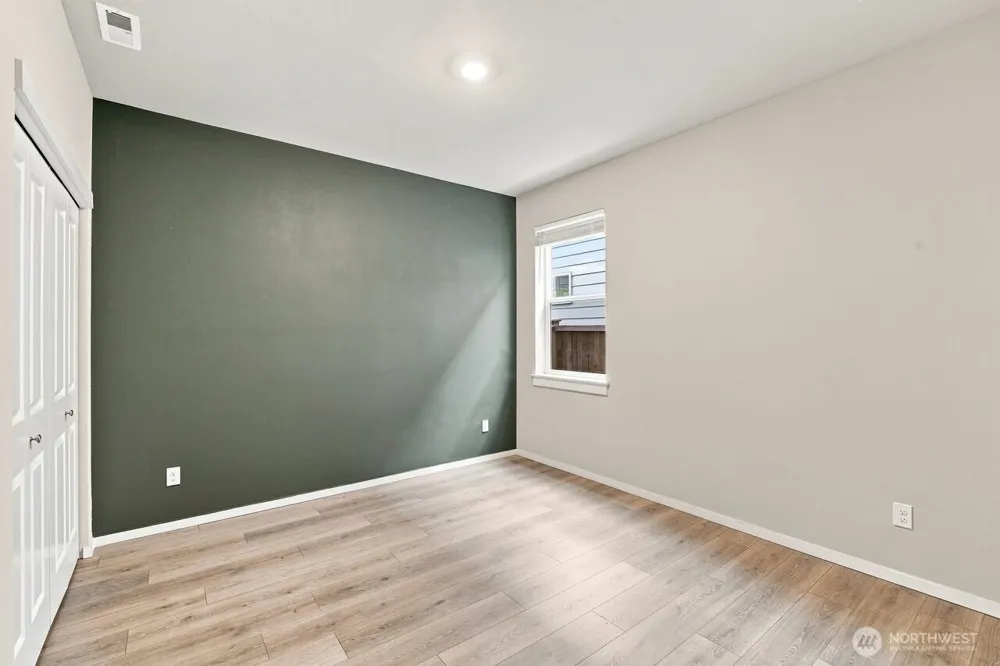 18419 7th Avenue W Bothell, WA 98012