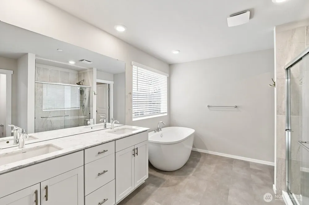 18419 7th Avenue W Bothell, WA 98012