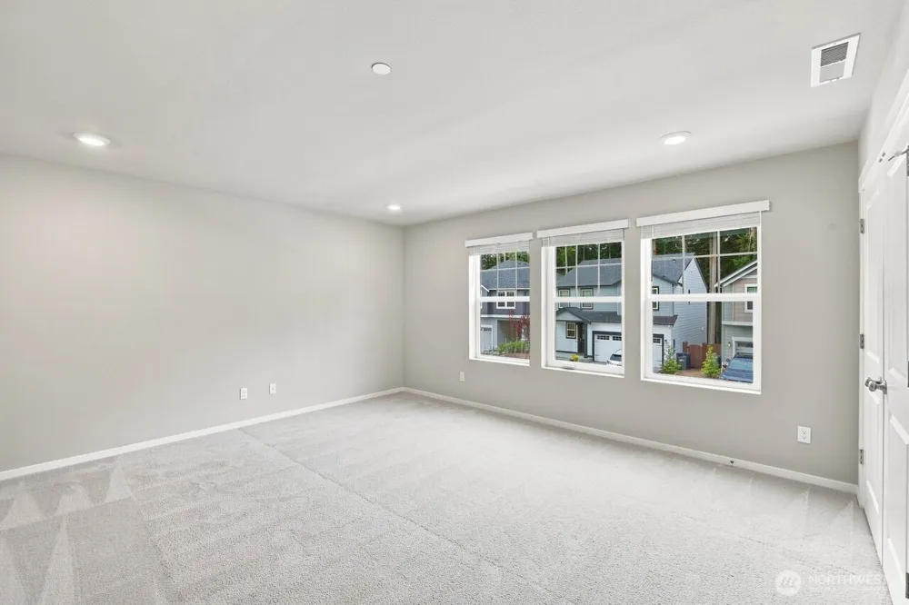 18419 7th Avenue W Bothell, WA 98012
