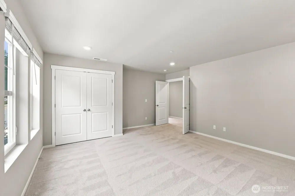 18419 7th Avenue W Bothell, WA 98012