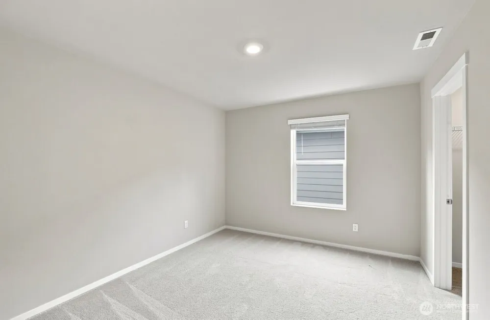 18419 7th Avenue W Bothell, WA 98012