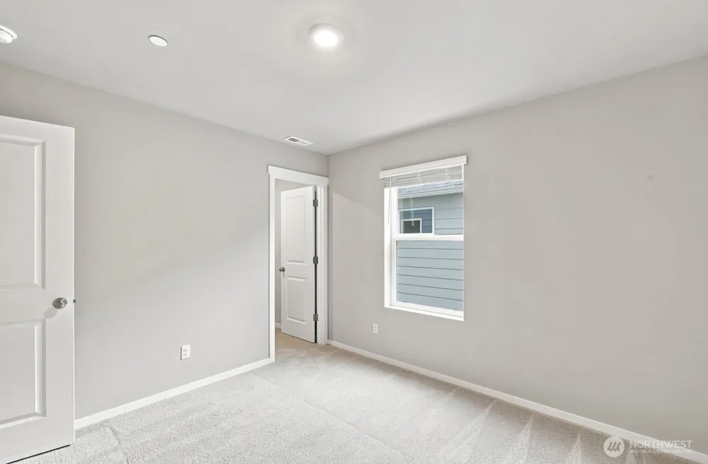 18419 7th Avenue W Bothell, WA 98012
