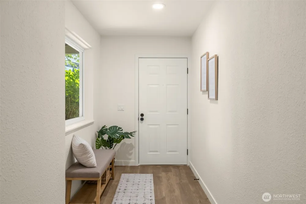 9715 NE Juanita Drive #B107 Kirkland, WA 98034