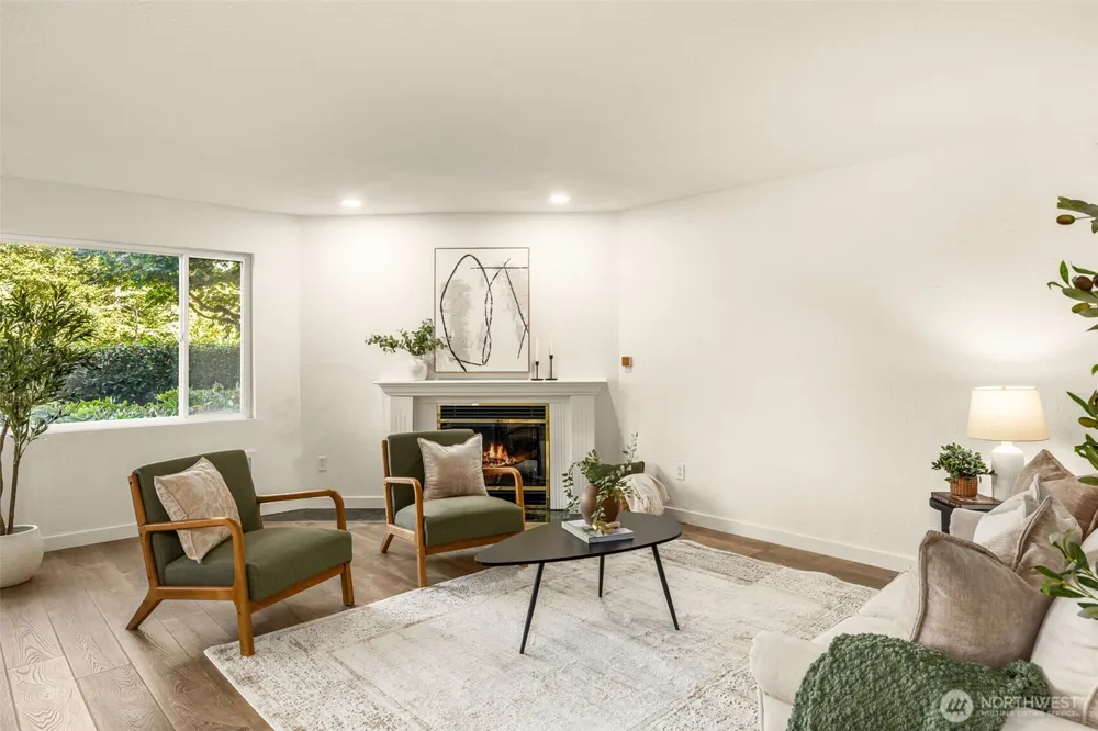 9715 NE Juanita Drive #B107 Kirkland, WA 98034