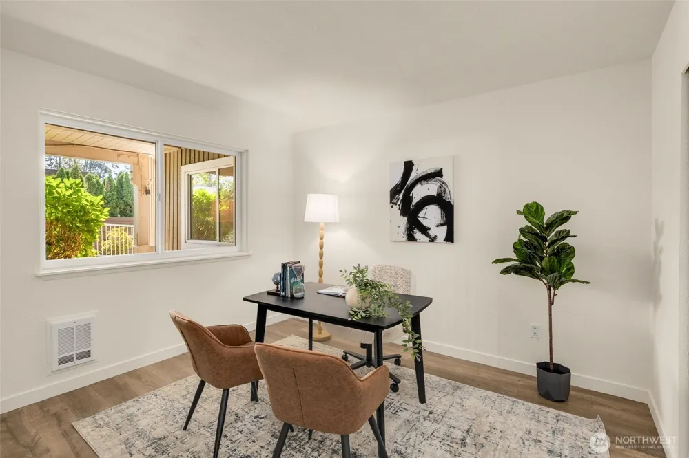 9715 NE Juanita Drive #B107 Kirkland, WA 98034