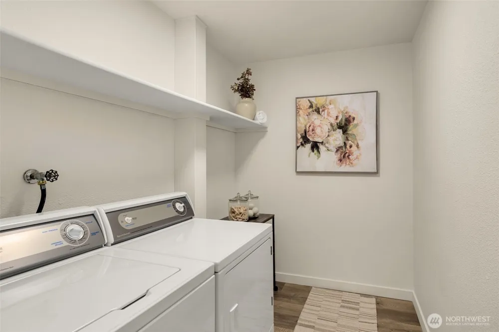 9715 NE Juanita Drive #B107 Kirkland, WA 98034
