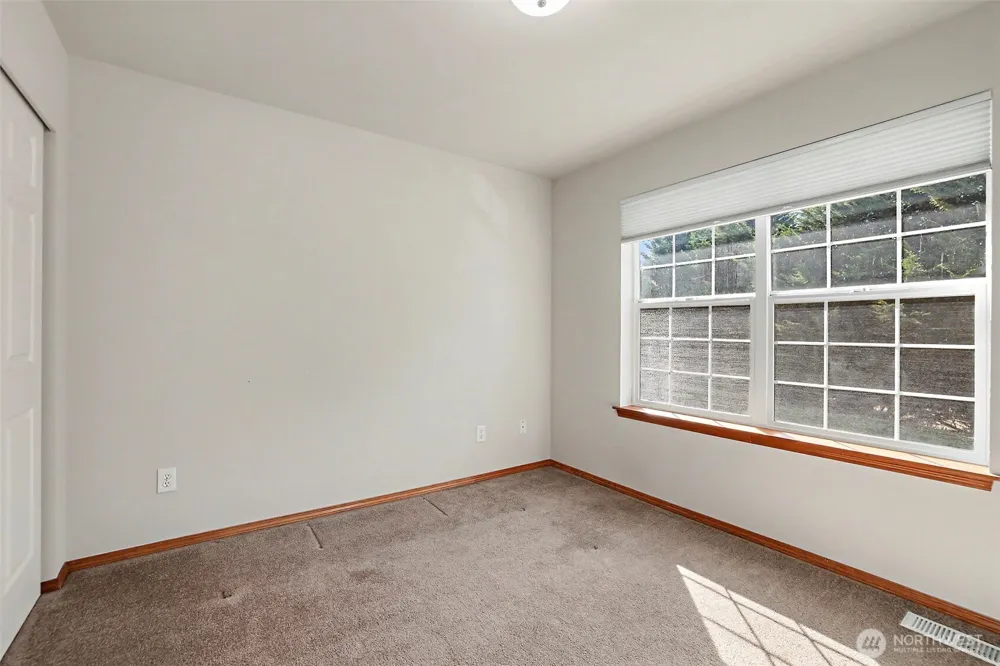 4011 160th Place SE Bothell, WA 98012