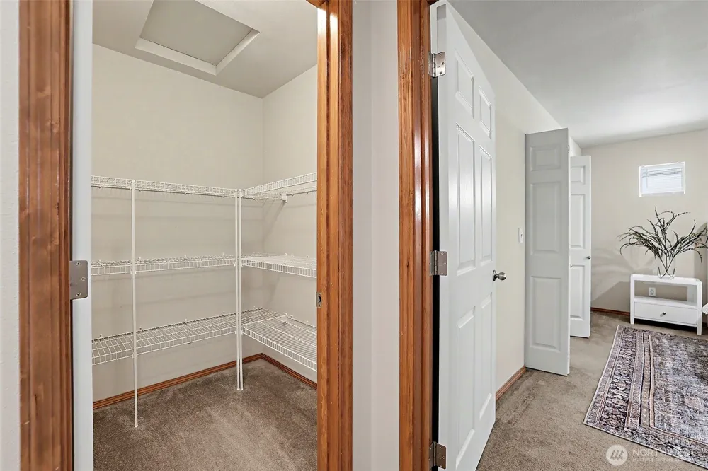 4011 160th Place SE Bothell, WA 98012
