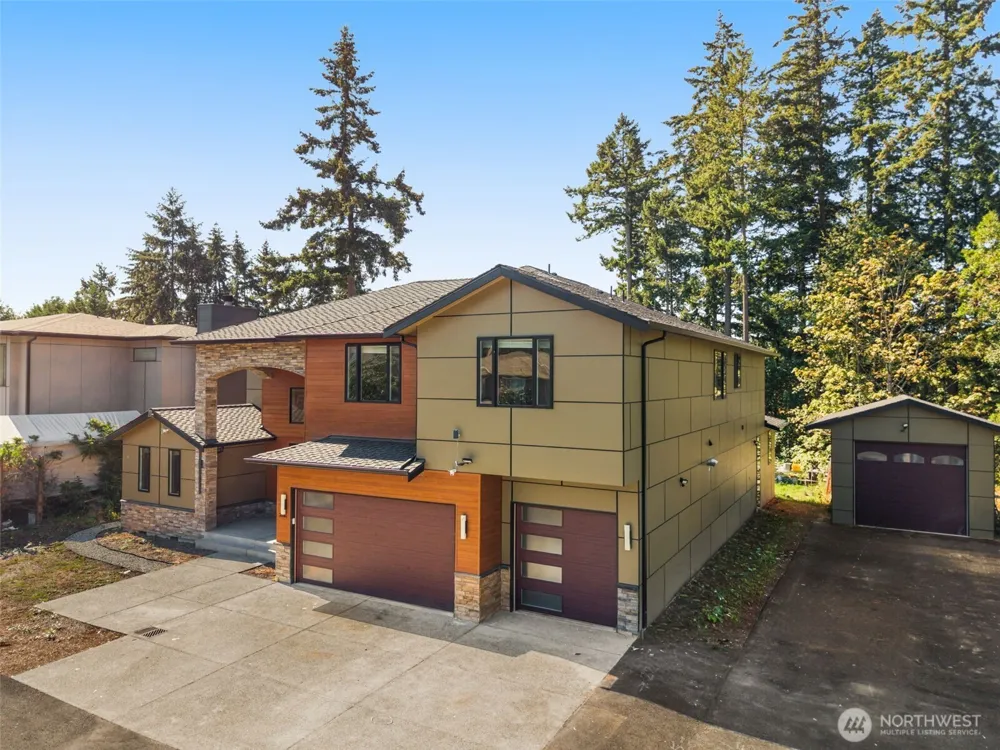 35101 27th Avenue S Federal Way, WA 98003
