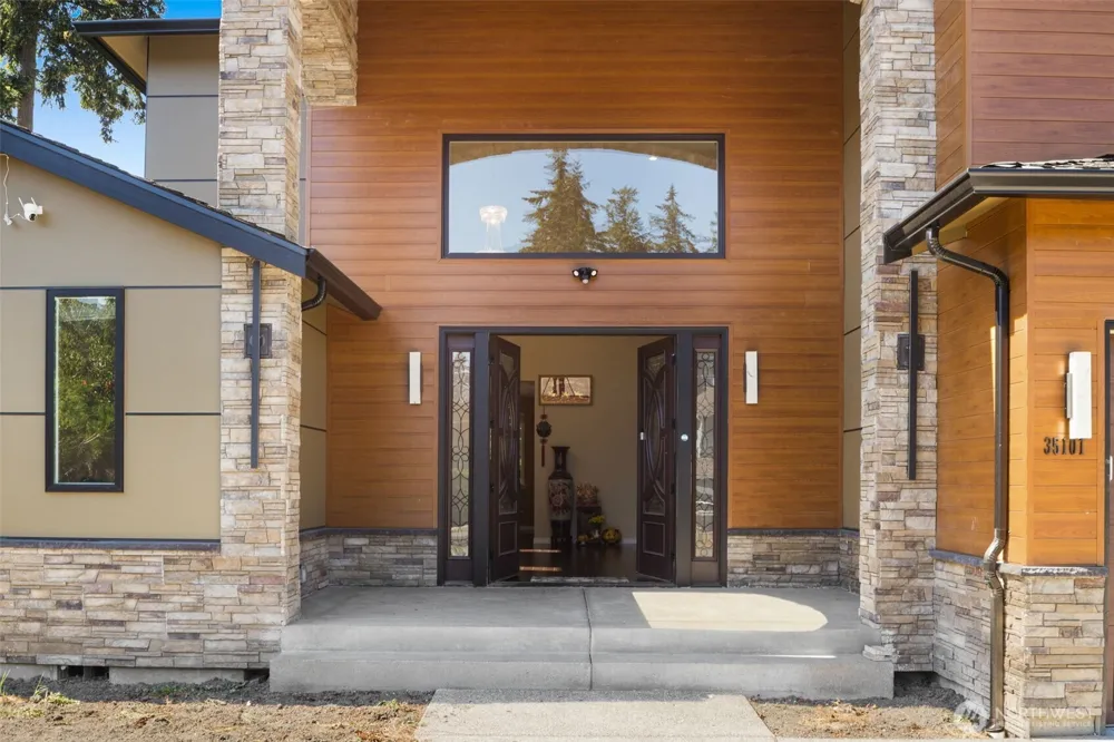35101 27th Avenue S Federal Way, WA 98003