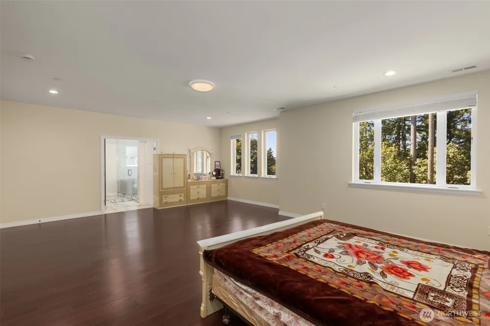 35101 27th Avenue S Federal Way, WA 98003