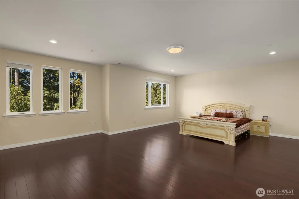 35101 27th Avenue S Federal Way, WA 98003
