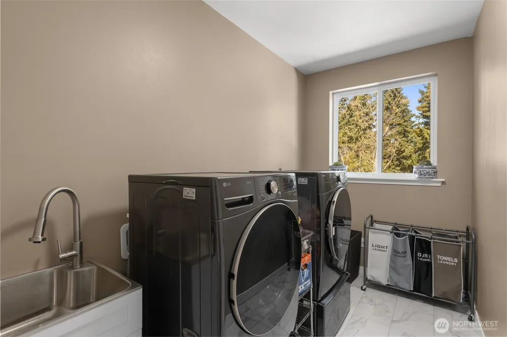 35101 27th Avenue S Federal Way, WA 98003
