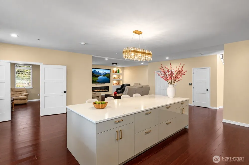 35101 27th Avenue S Federal Way, WA 98003