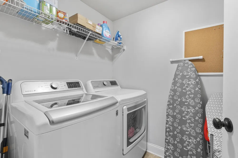 214 Whitman Aly Clarksville, TN 37043