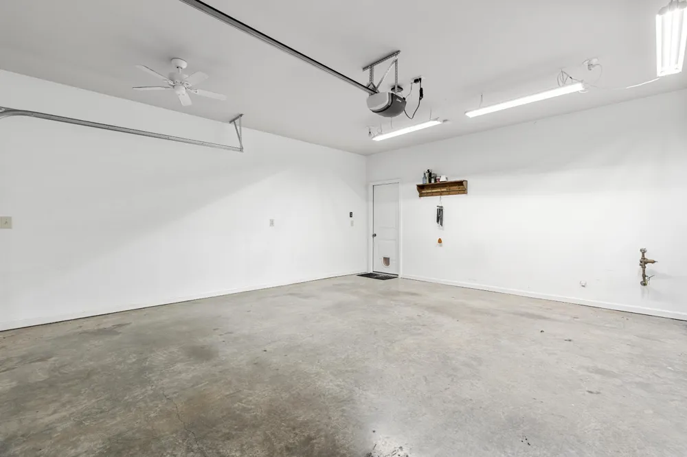 214 Whitman Aly Clarksville, TN 37043