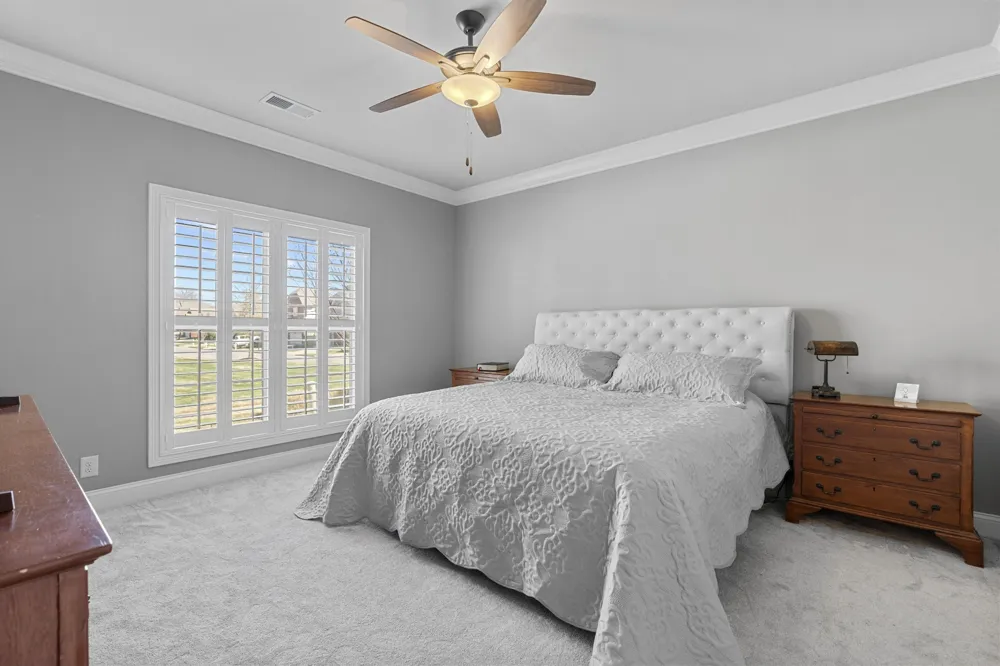 214 Whitman Aly Clarksville, TN 37043