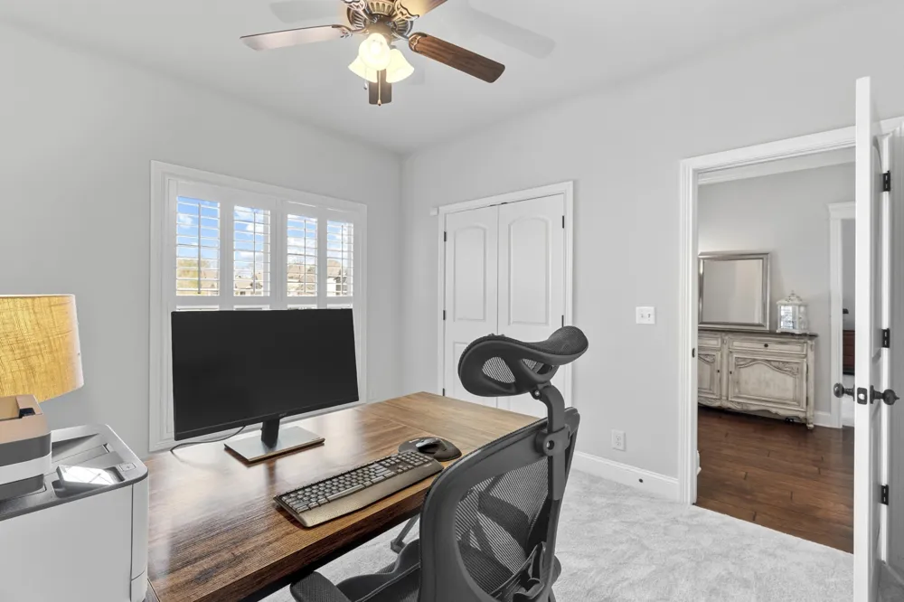 214 Whitman Aly Clarksville, TN 37043