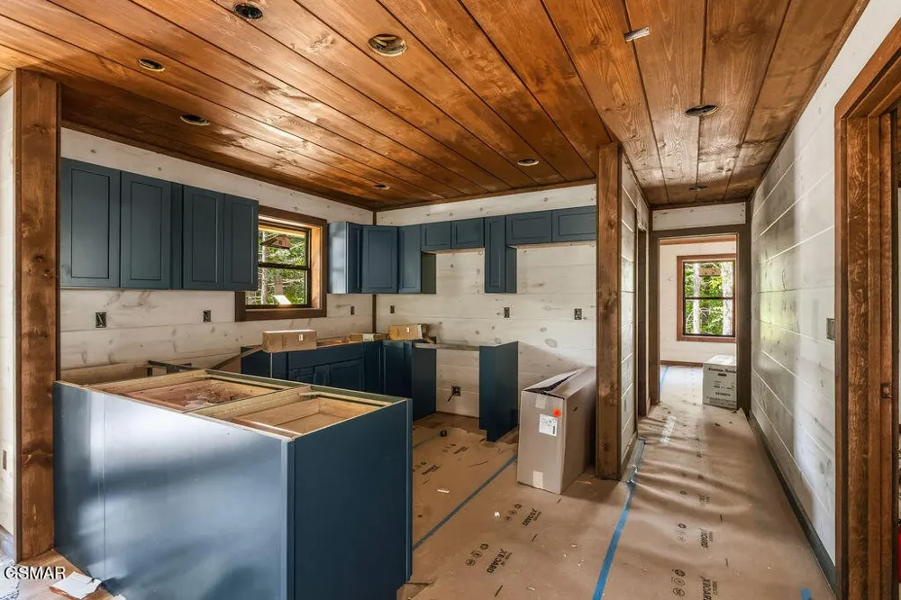 2759 Owls Cove Way Sevierville, TN 37862