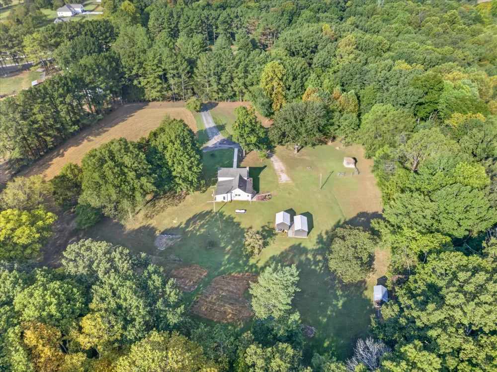 1700 Parchman Rd Clarksville, TN 37040