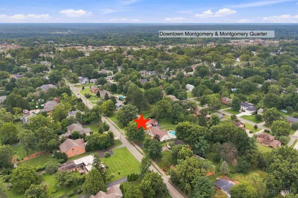 9871 Zig Zag Road Montgomery, OH 45242