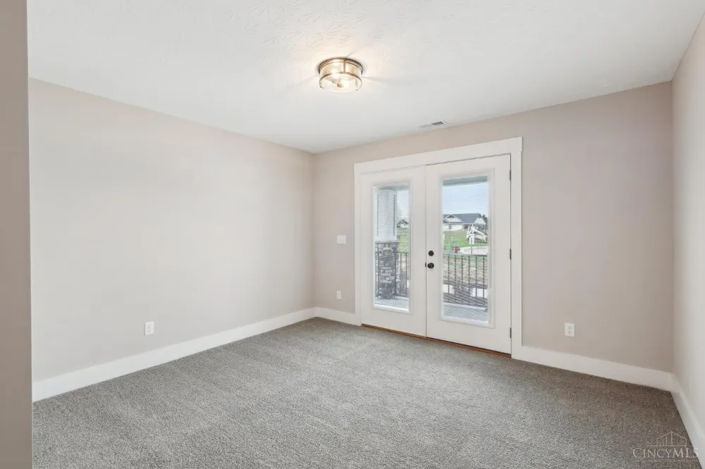 5019 Waterford Lane Middletown, OH 45042