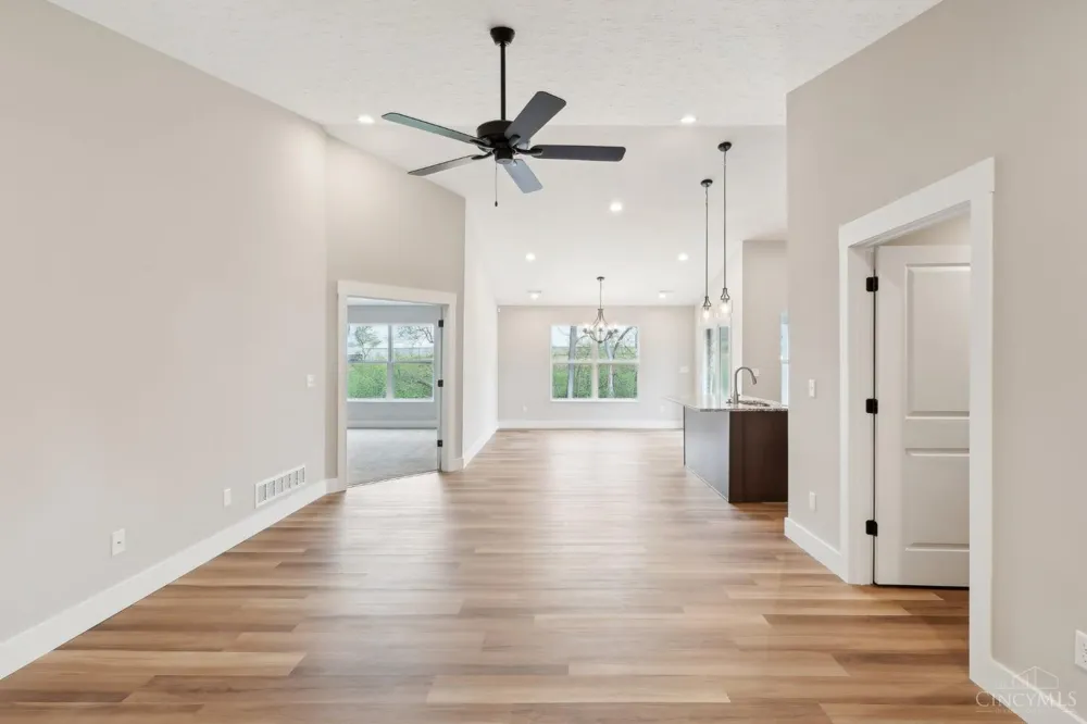 5019 Waterford Lane Middletown, OH 45042