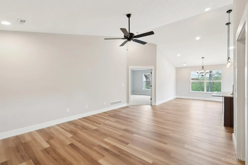 5019 Waterford Lane Middletown, OH 45042