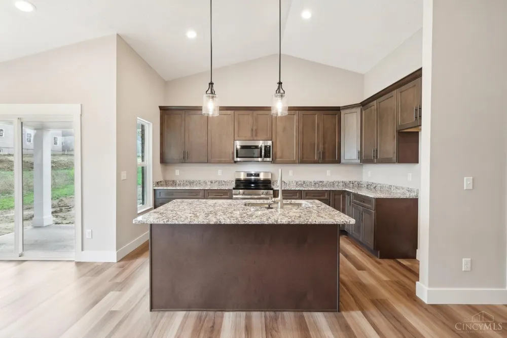 5019 Waterford Lane Middletown, OH 45042