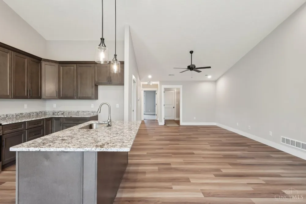 5019 Waterford Lane Middletown, OH 45042