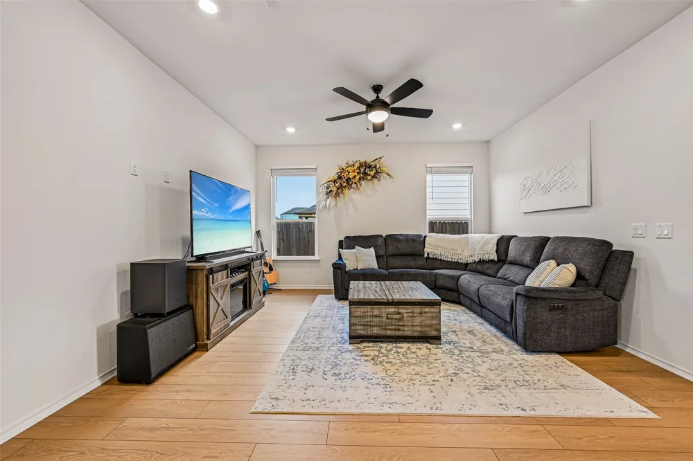 12612 Oxford Vineyard Lane Manor, TX 78653