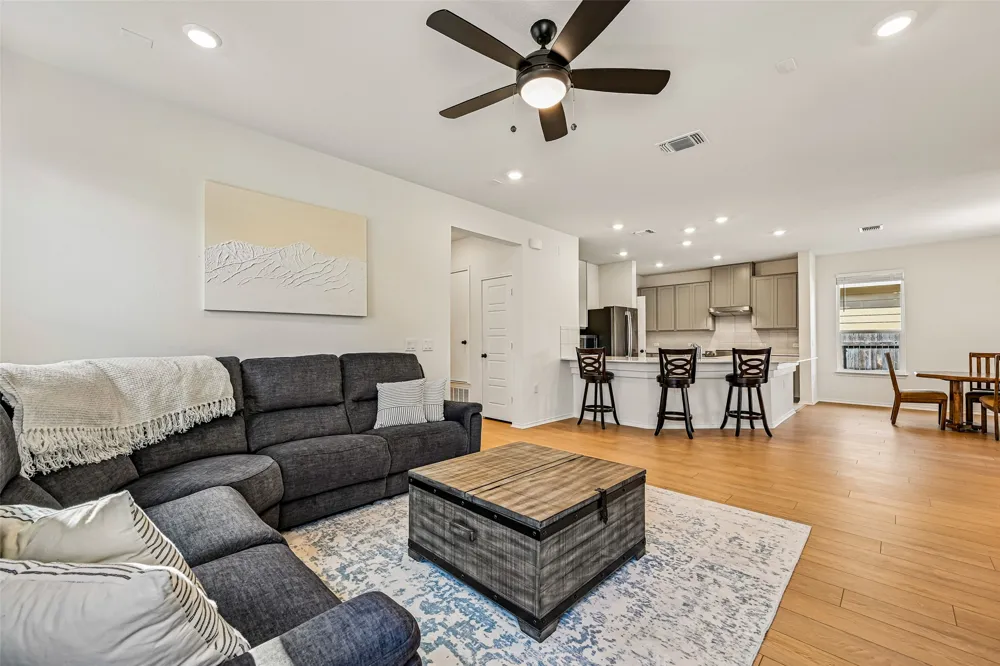 12612 Oxford Vineyard Lane Manor, TX 78653