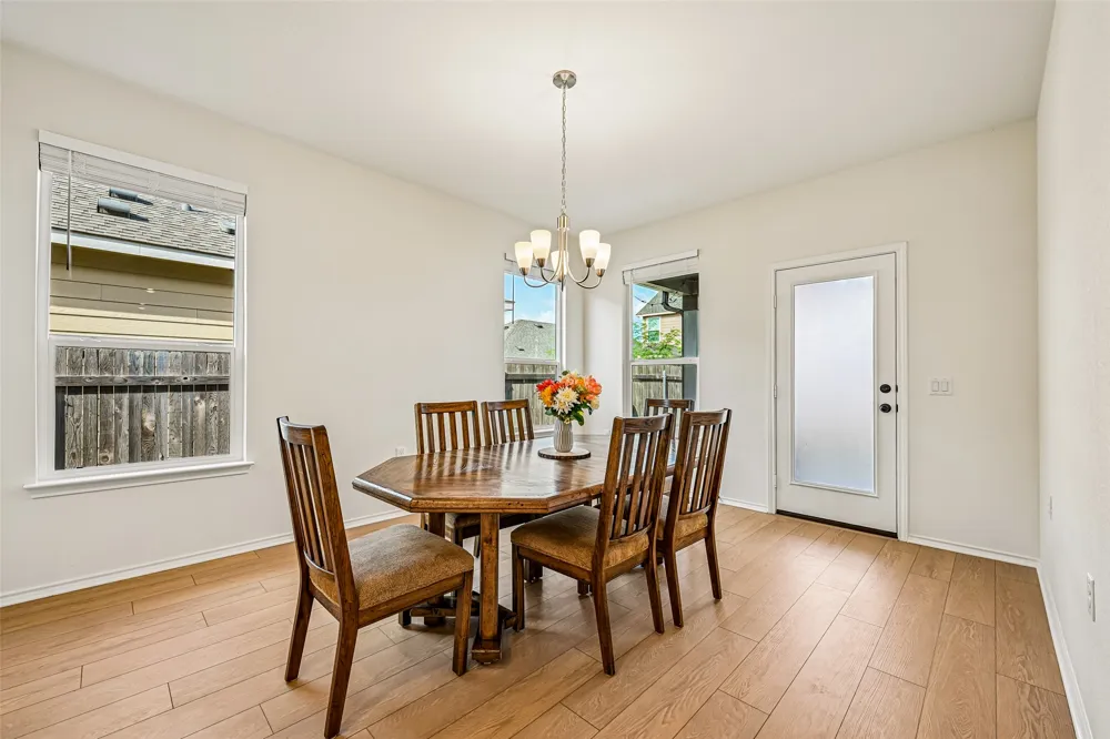 12612 Oxford Vineyard Lane Manor, TX 78653