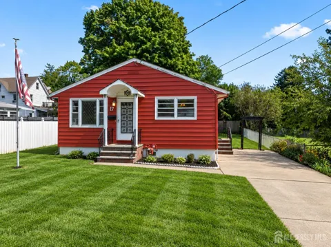 17 Petty Avenue