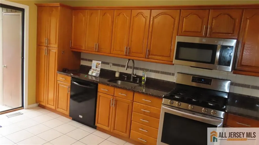 3443 Bloomingdale Drive Hillsborough, NJ 08844