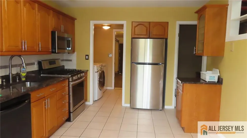 3443 Bloomingdale Drive Hillsborough, NJ 08844